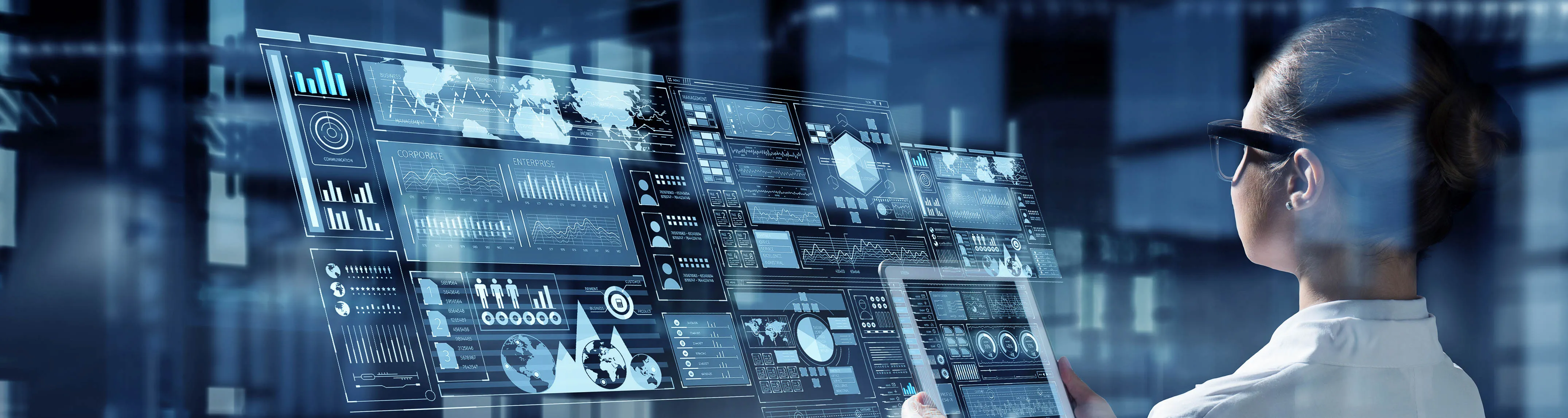 Digital Transformation of Laboratories with Smart Tracking Tray and IoT Technologies